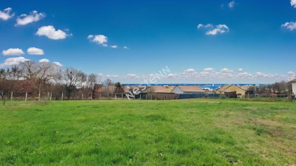 Terrain constructible au centre de Saint Martin En Bresse de 942 m2