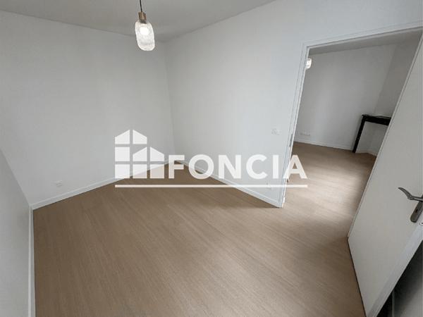 Location Appartement 2 pièces 35.94 m² - 4 RUE DU MONT-VALERIEN Suresnes 92150