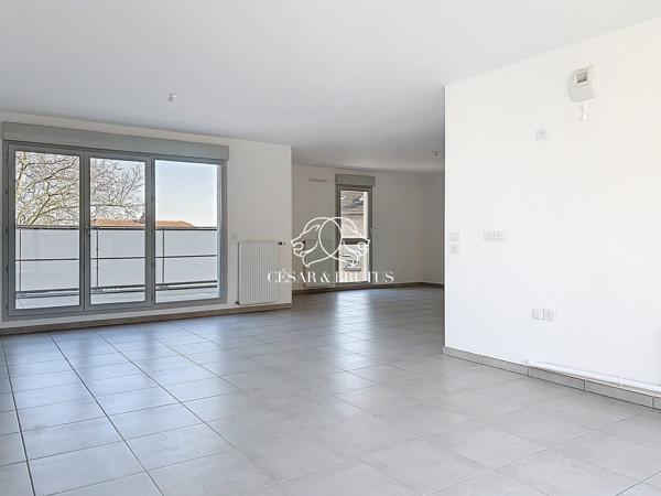 APPARTEMENT FAMILIAL AVEC TERASSE