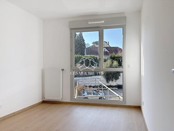 APPARTEMENT FAMILIAL AVEC TERASSE