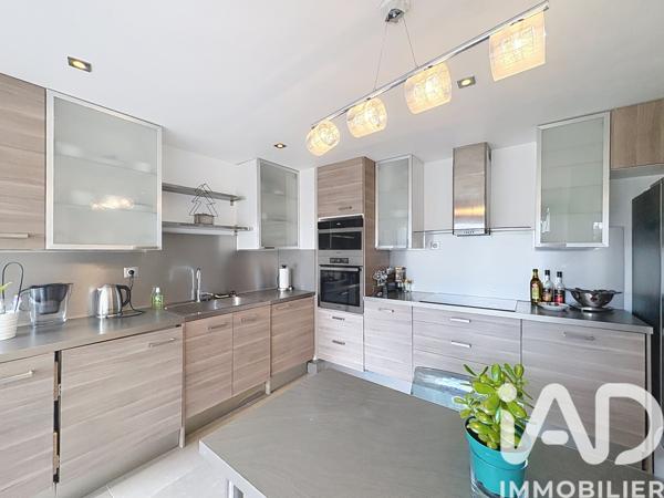 Appartement à vendre 3 pièces 75 m² Le Tholonet