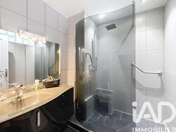 Appartement à vendre 3 pièces 75 m² Le Tholonet