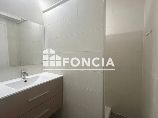 Location Studio meublé 25.56 m² - 3 BOULEVARD DE LA VICTOIRE Cholet 49300