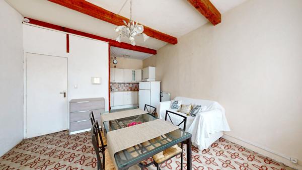 Centre ville Narbonne, T2 45m² avec garage 19m² et cave 20m²