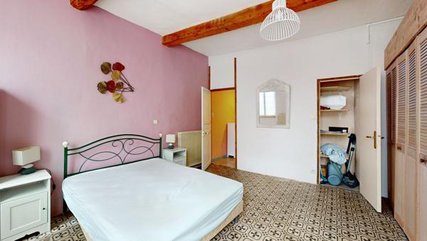 Centre ville Narbonne, T2 45m² avec garage 19m² et cave 20m²