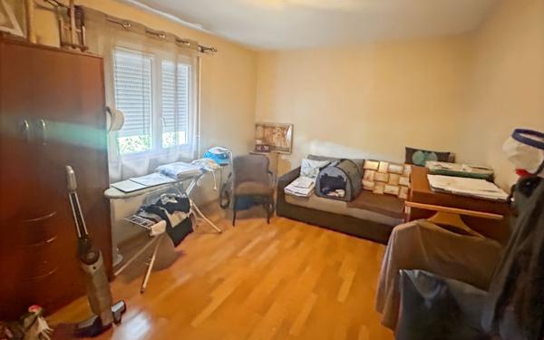 Maison à vendre    5 pièces •  Layrac