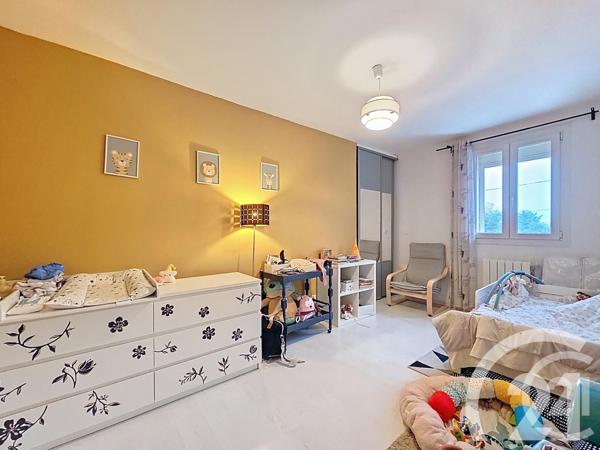 Appartement T4 à vendre  4 pièces - 82,93 m2 CHEVAL BLANC - 84