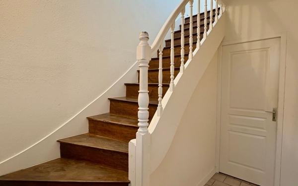 Maison à vendre    6 pièces •  Brigueil-le-Chantre