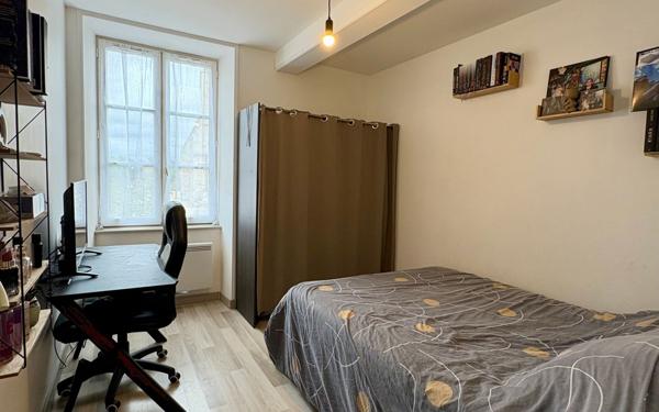 Maison à vendre    6 pièces •  Brigueil-le-Chantre