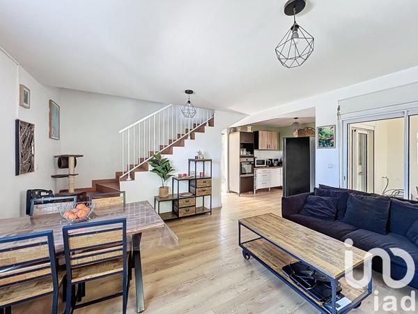 House for sale 4 rooms 88 m² Le Tampon