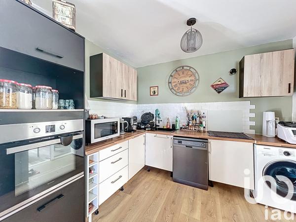 House for sale 4 rooms 88 m² Le Tampon