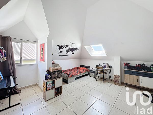 House for sale 4 rooms 88 m² Le Tampon