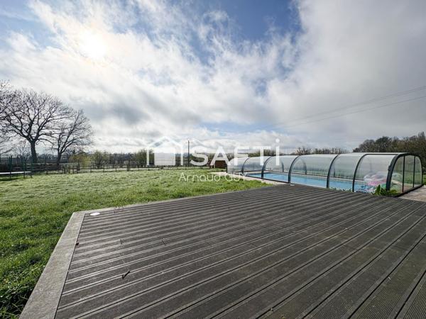 Belle pièce de vie lumineuse de 70m²