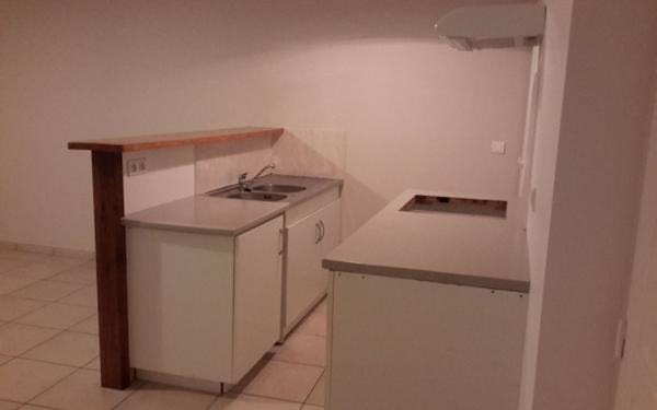 Appartement à louer    3 pièces •  Urcuit
