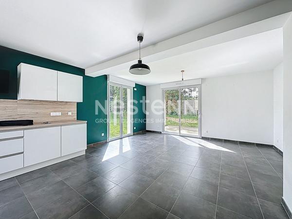 Dernière opportunité à Chalonnes-sur-Loire ! Maison contemporaine avec vie de plain pied comprenant 4 chambres et un jardin