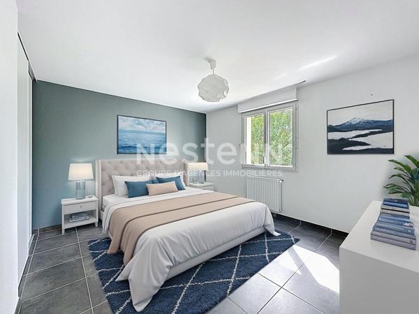 Dernière opportunité à Chalonnes-sur-Loire ! Maison contemporaine avec vie de plain pied comprenant 4 chambres et un jardin