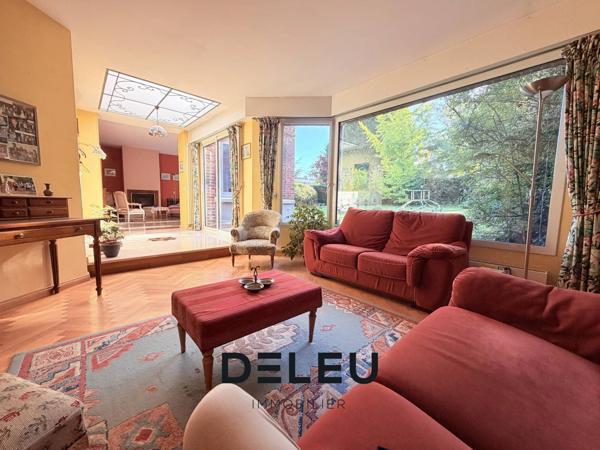 Wasquehal, maison familiale de 282m², maison de caractère aux beaux volumes