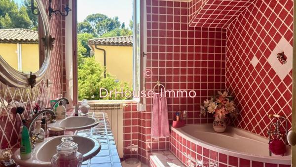 Maison à vendre 8 pièces de 211 m²