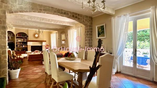 Maison à vendre 8 pièces de 211 m²