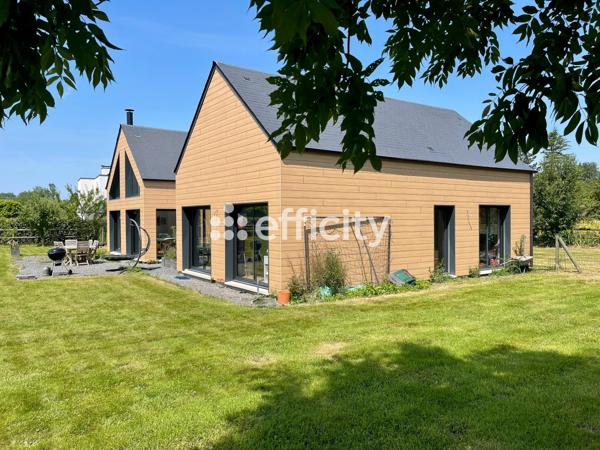Maison
         6 pièces
        - 145 m² Bien prestige 549 000 € *