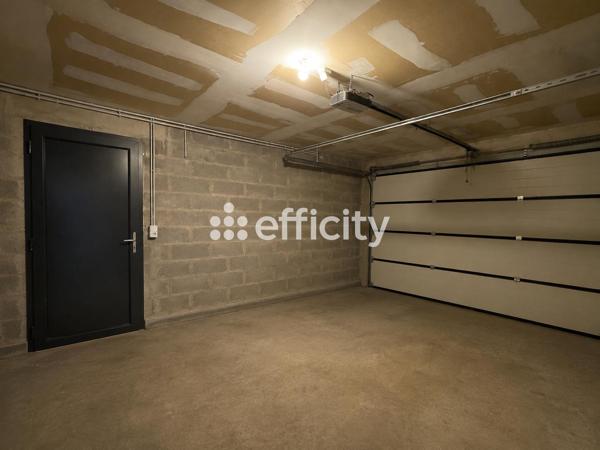 Maison
         6 pièces
        - 145 m² Bien prestige 549 000 € *