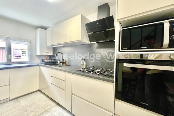 Maison à vendre 5 pièces de 82 m² à Jouy-le-Moutier