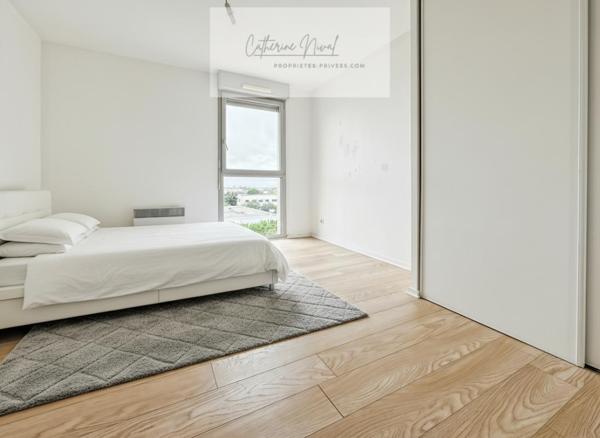 Appartement  duplex Saint Nazaire 2 pièces, 37.5 m2, double stationnement couvert