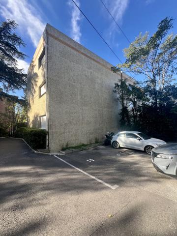 T2 31M2 PROCHE FACULTES 13100 AIX-EN-PROVENCE