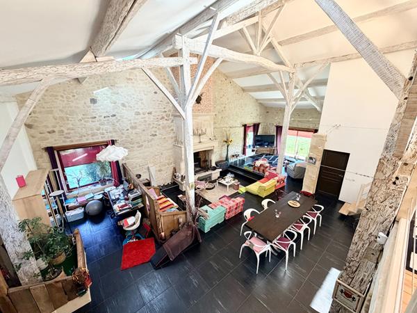 Maison MIRAMONT 310 m²