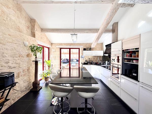 Maison MIRAMONT 310 m²