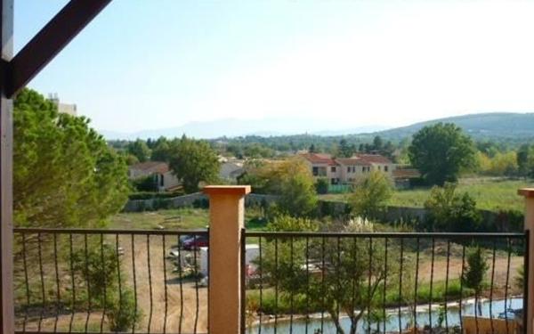 Immeuble à vendre    14 pièces •  Thuir