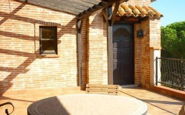 Immeuble à vendre    14 pièces •  Thuir