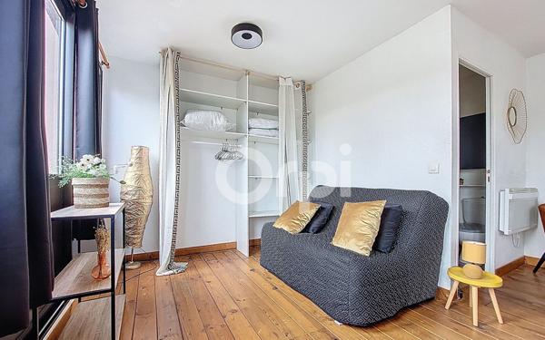 Immeuble à vendre    14 pièces •  Thuir