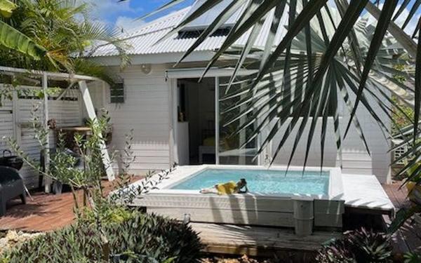 Maison à vendre    8 pièces • 120 m2 Le Moule