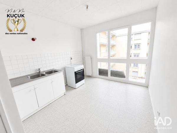 Appartement à vendre 3 pièces 62 m² Fleury-les-Aubrais