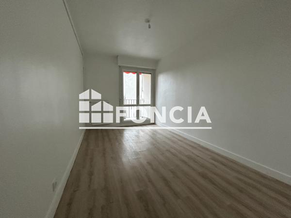 Location Appartement 3 pièces 74.13 m² - 32 RUE DE BEAUREGARD - RESIDENCE BEAUREGARD D137 La Rochelle 17000