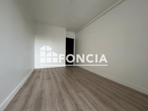 Location Appartement 3 pièces 74.13 m² - 32 RUE DE BEAUREGARD - RESIDENCE BEAUREGARD D137 La Rochelle 17000