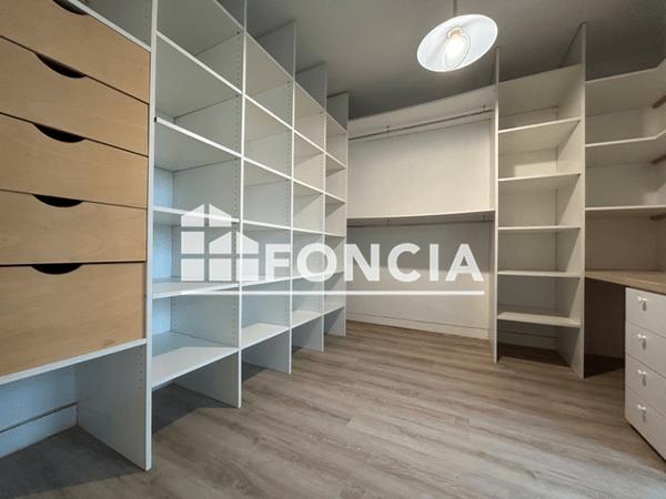 Location Appartement 3 pièces 74.13 m² - 32 RUE DE BEAUREGARD - RESIDENCE BEAUREGARD D137 La Rochelle 17000