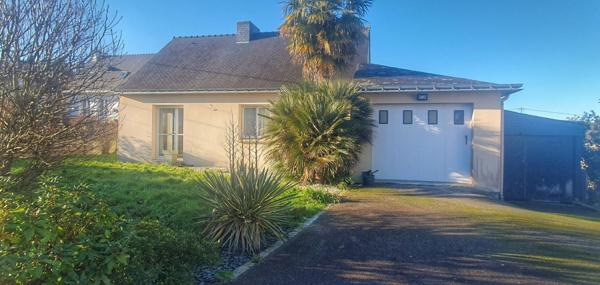 MAISON DE VILLE DE PLAIN PIED AVEC 3 CHAMBRES