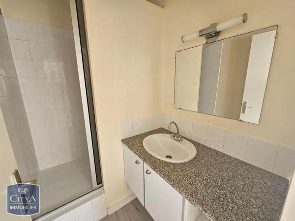 Appartement à louer 1 pièce 28.09m² Poitiers (86000)