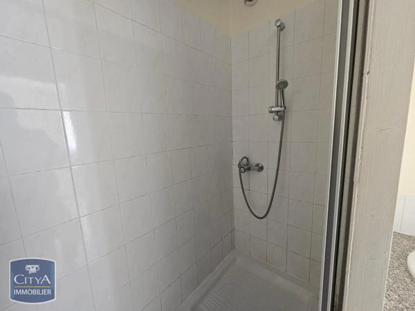 Appartement à louer 1 pièce 28.09m² Poitiers (86000)