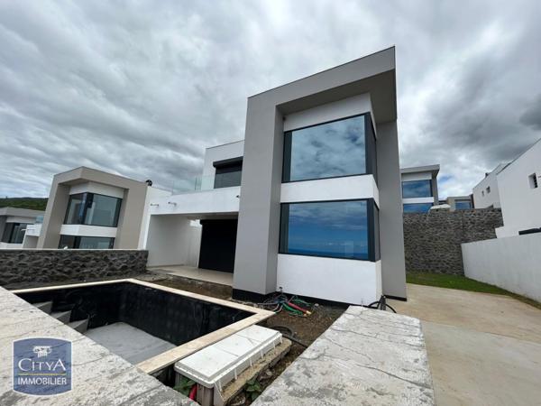 Maison à louer 4 pièces 129.71m²