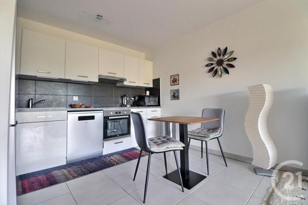 Appartement T2 à vendre  2 pièces - 50,60 m2 FREJUS - 83