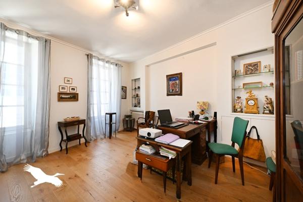 Maison à vendre 421 200 € Angoulême 5 p 167 m² DPE C