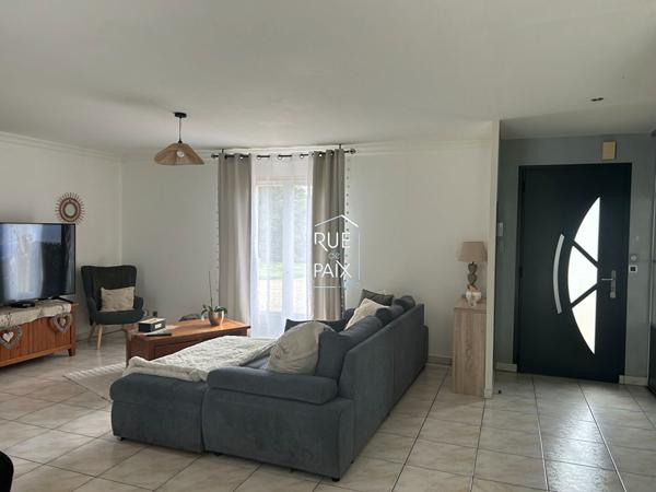 86540 THURE Maison Thure 6 pièce(s) 168 m2