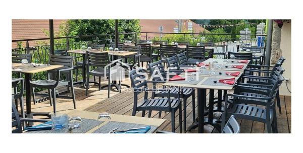 Hôtel de charme restaurant 2** , avec piscine.