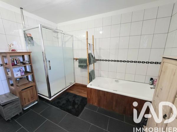 Maison à vendre 4 pièces 145 m² Saint-Just-Saint-Rambert