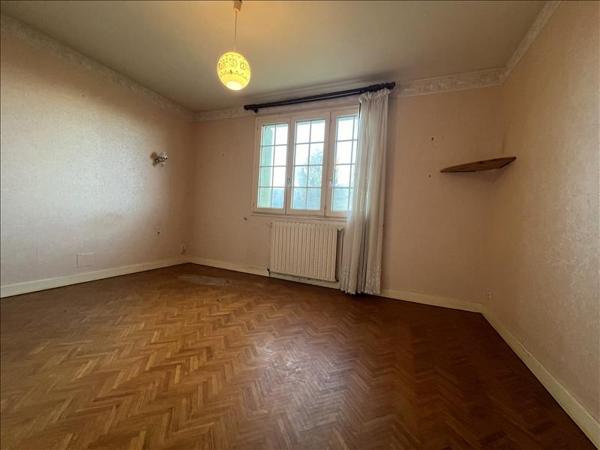 Maison à vendre |  Lignières |  8 pièces | 193 m²