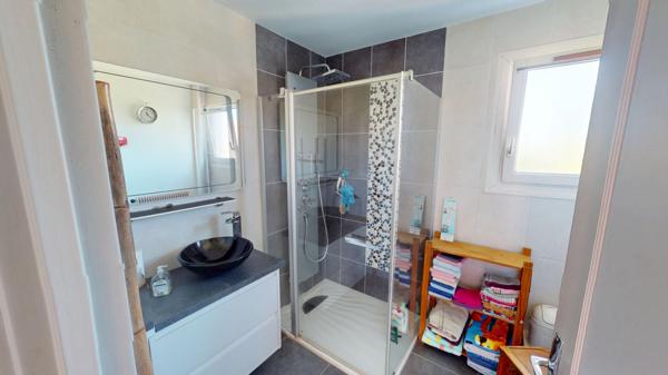 Maison de 100m2 3 chambres garage quartier Pierre et Marie Curie