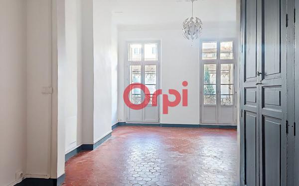 Appartement à vendre    2 pièces • 55 m2 Toulon